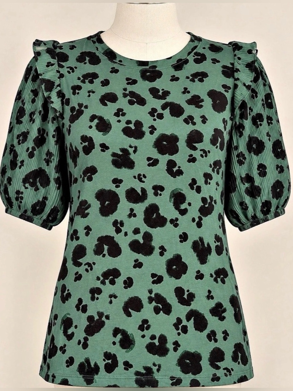 Simply Vera Vera Wang Green Leopard Puff Sleeve Ruffle Top XS Animal Print